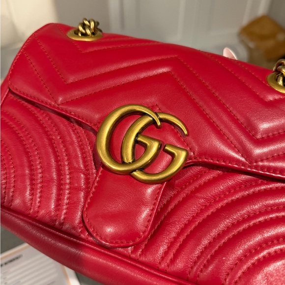 Gucci Marmont Red Shoulder Bag - Picture 11 of 16